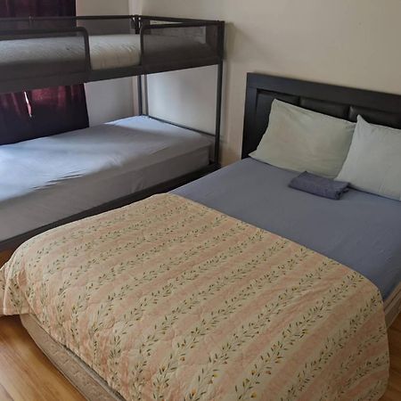 Vancouver Backpacker House - 10 Min Walk To Metrotown Skytrain Station เบิร์นนาบี ภายนอก รูปภาพ