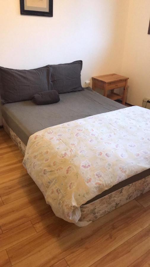 Vancouver Backpacker House - 10 Min Walk To Metrotown Skytrain Station เบิร์นนาบี ภายนอก รูปภาพ